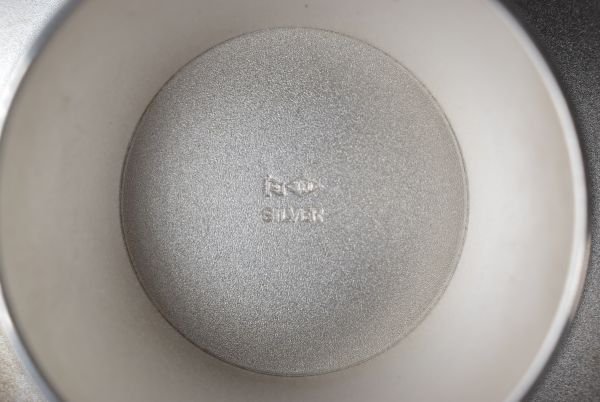 銀盃 銀杯 内閣総理大臣 贈 桐箱付き 約139g 日本国旗 SILVER 銀盃 銀杯 内閣総理大臣 贈 桐箱付き 約139g 日本国旗 SILVER