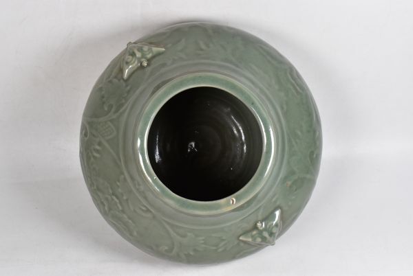 中国美術 龍泉窯 刻花紋獣面双耳花瓶 青磁 花器 花生 花入 唐物 中国美術 龍泉窯 刻花紋獣面双耳花瓶 青磁 花器 花生 花入 唐物