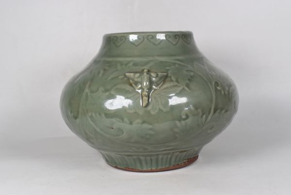 中国美術 龍泉窯 刻花紋獣面双耳花瓶 青磁 花器 花生 花入 唐物 中国美術 龍泉窯 刻花紋獣面双耳花瓶 青磁 花器 花生 花入 唐物
