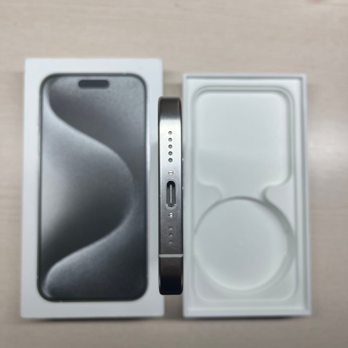 iPhone15 Pro 128GB SIMフリー バッテリー最大容量100% 画面割れ iPhone15 Pro 128GB SIMフリー バッテリー最大容量100% 画面割れ