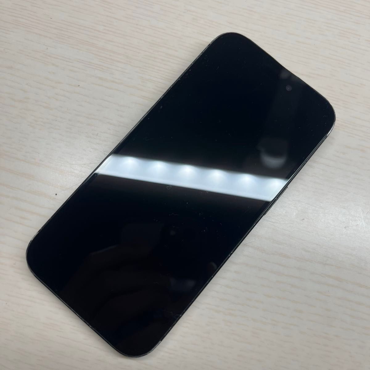 iPhone15 128GB SIMフリー バッテリー最大容量88% 背面割れあり iPhone15 128GB SIMフリー バッテリー最大容量88% 背面割れあり