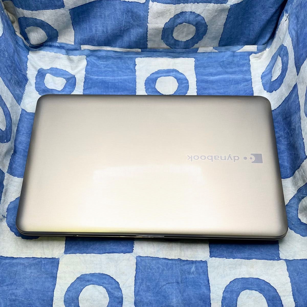 Win11 i7 人気ゴールドノートパソコン ブルーレイ webカメラ SSD Win11 i7 人気ゴールドノートパソコン ブルーレイ webカメラ SSD