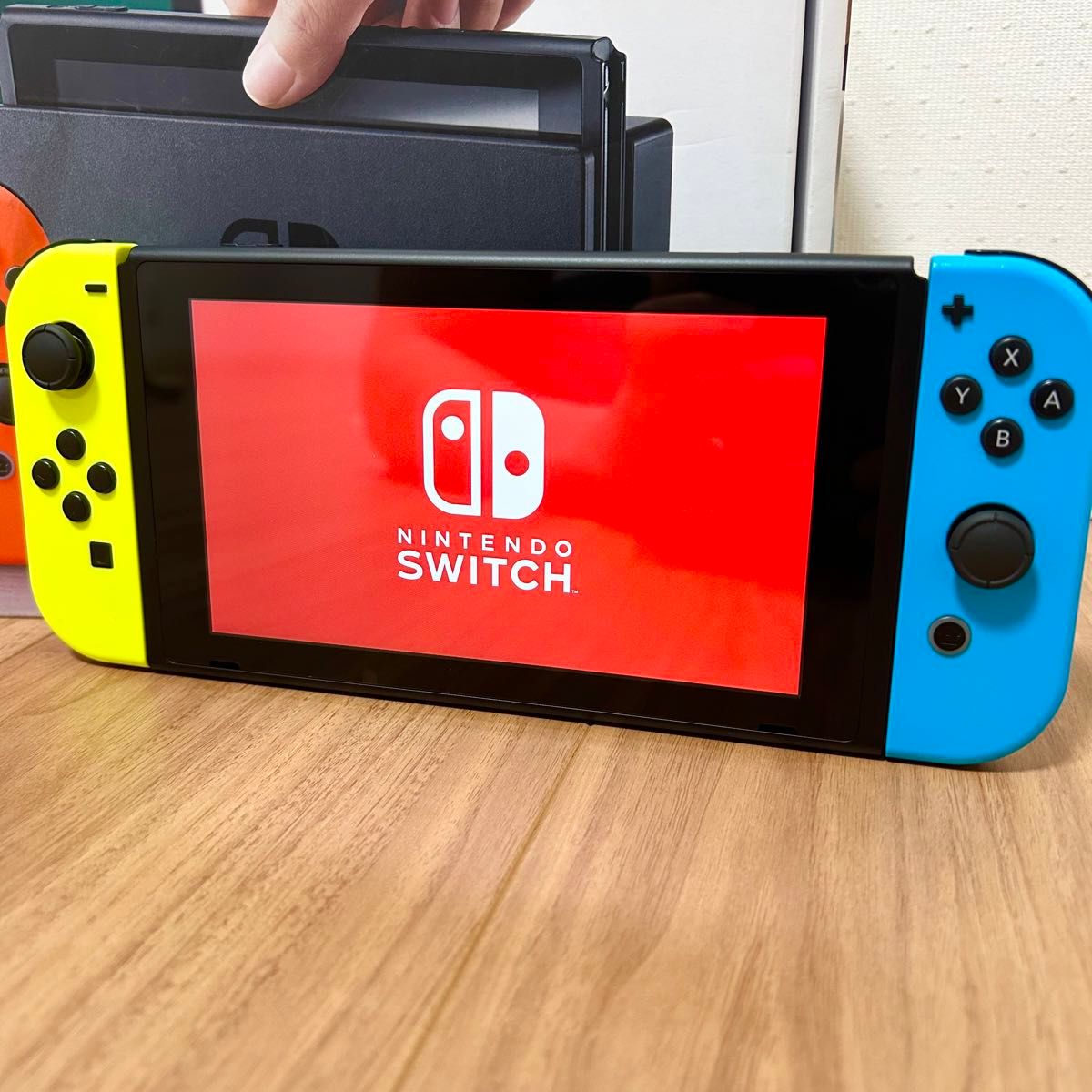未使用級 完備品】Nintendo Switch 2023年製 バッテリー強化版 未使用級 完備品】Nintendo Switch 2023年製 バッテリー強化版