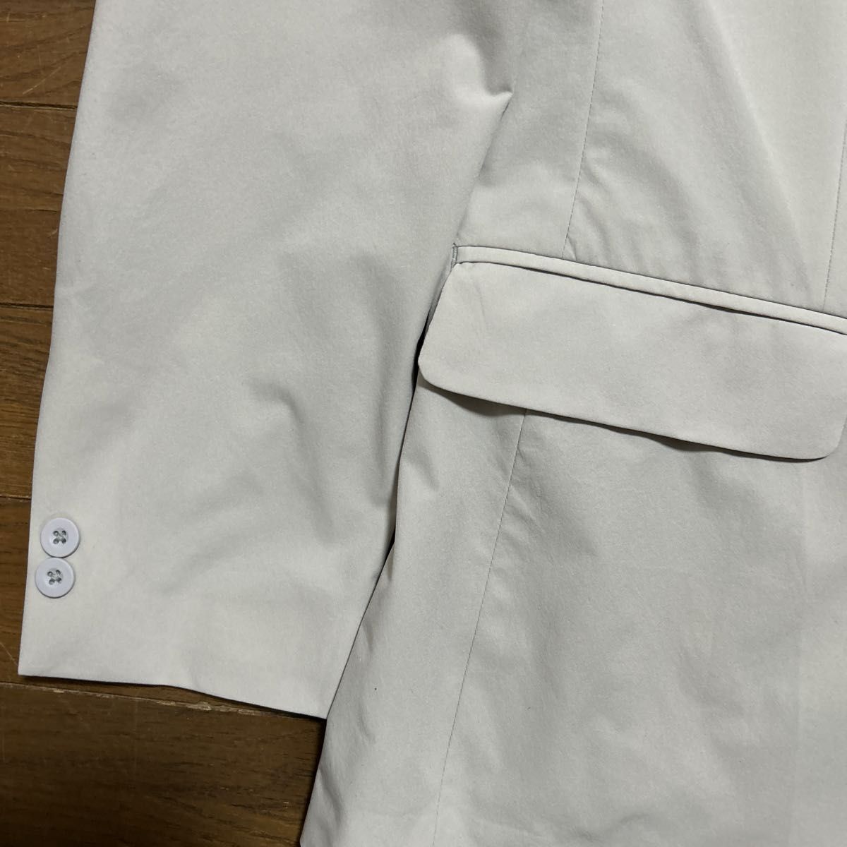 新品TOKYO RUNライトグレージャケットLサイズ未使用品タグ付き 新品TOKYO RUNライトグレージャケットLサイズ未使用品タグ付き