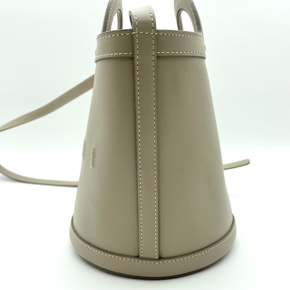 鑑定済・極美品 MARNI マルニ スモールバケットバッグ 鑑定済・極美品 MARNI マルニ スモールバケットバッグ