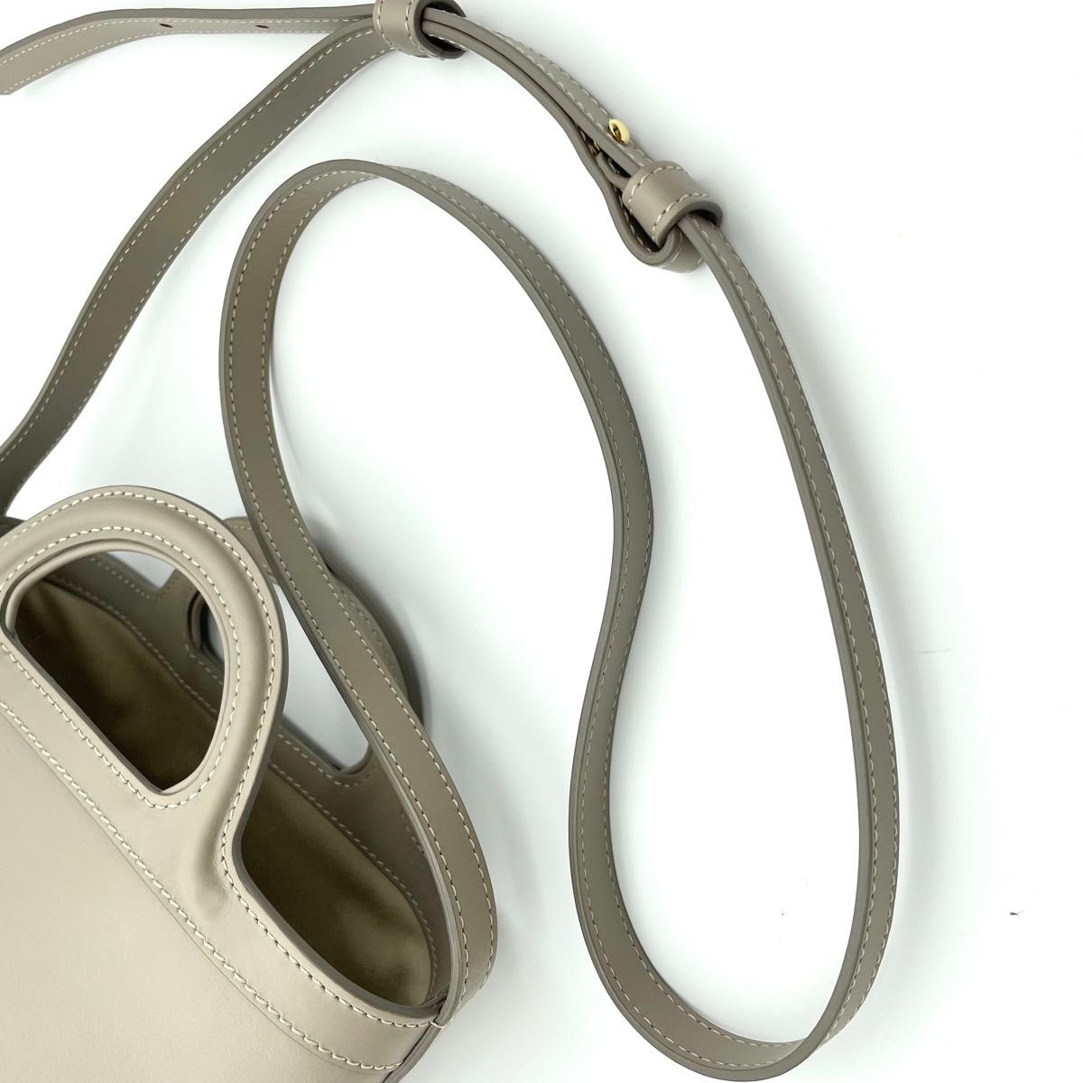鑑定済・極美品 MARNI マルニ スモールバケットバッグ 鑑定済・極美品 MARNI マルニ スモールバケットバッグ