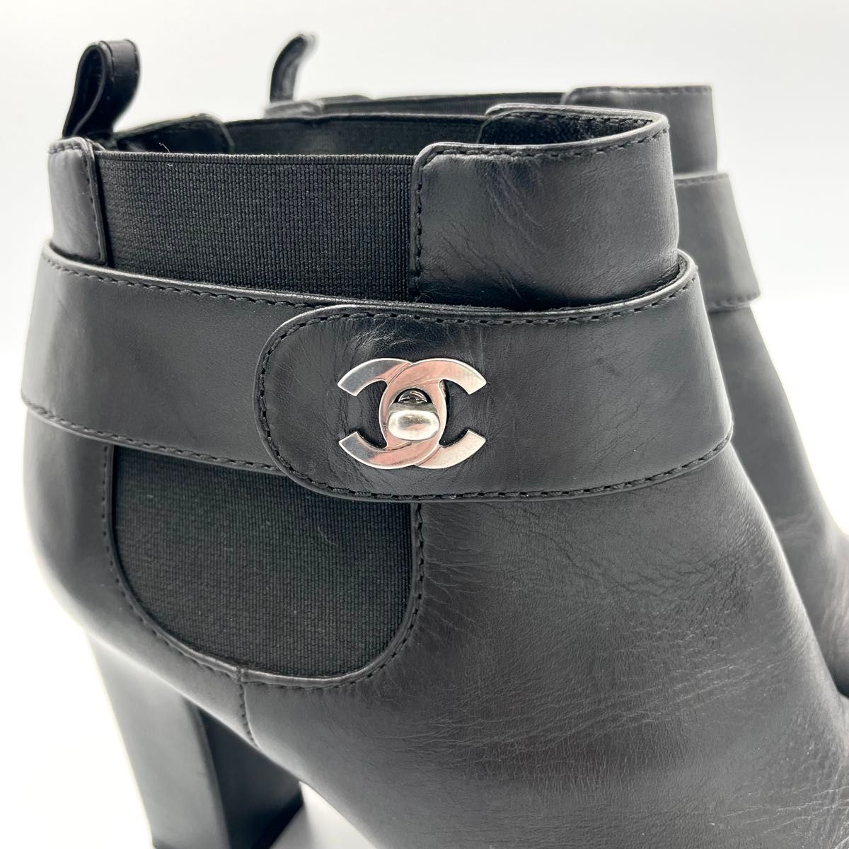 鑑定済・美品 CHANEL シャネル サイドゴアブーツ ココマーク 鑑定済・美品 CHANEL シャネル サイドゴアブーツ ココマーク