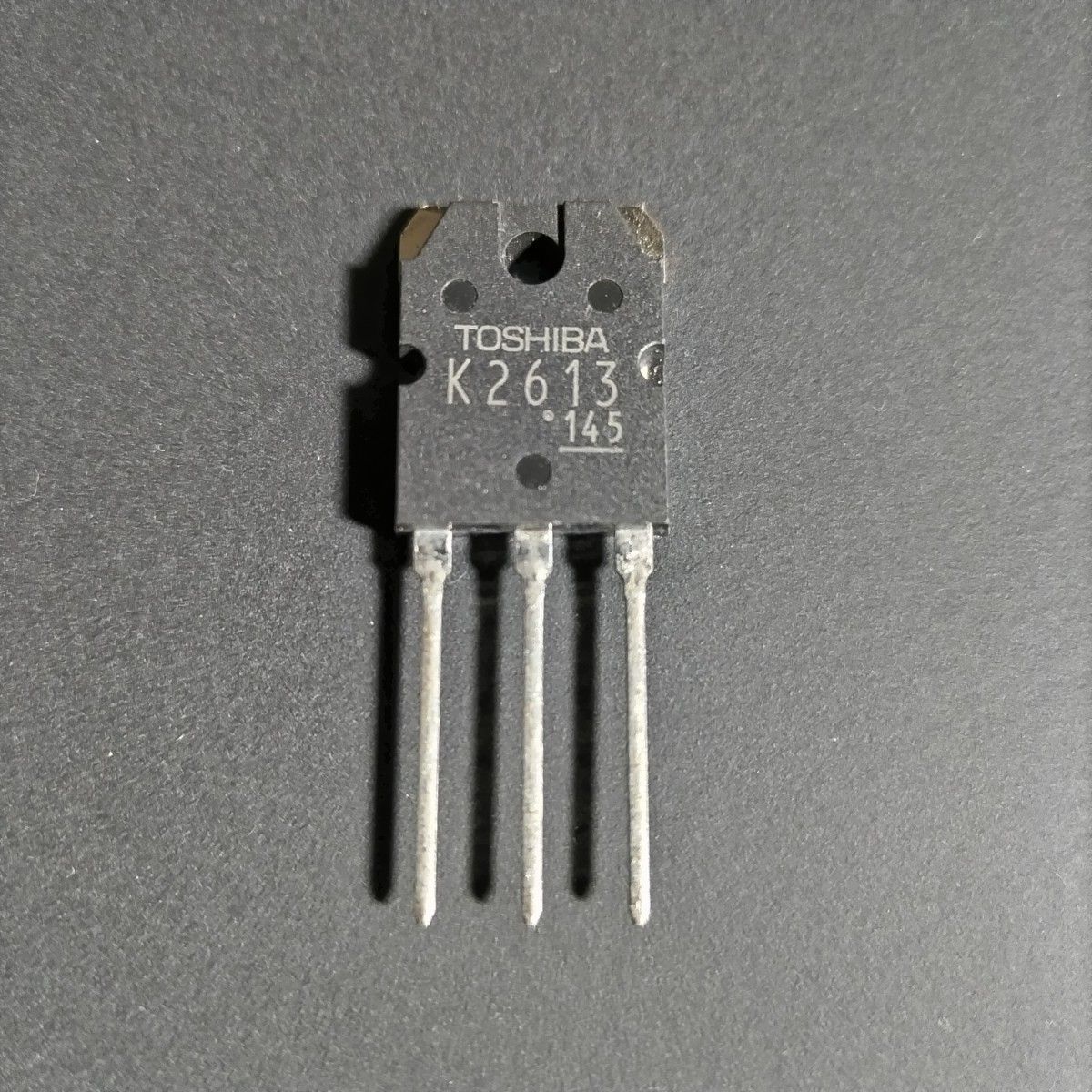 東芝 パワーMOS FET 1000V 8A/24A 2SK2613 高耐圧 生産終了品 東芝 パワーMOS FET 1000V 8A/24A 2SK2613 高耐圧 生産終了品
