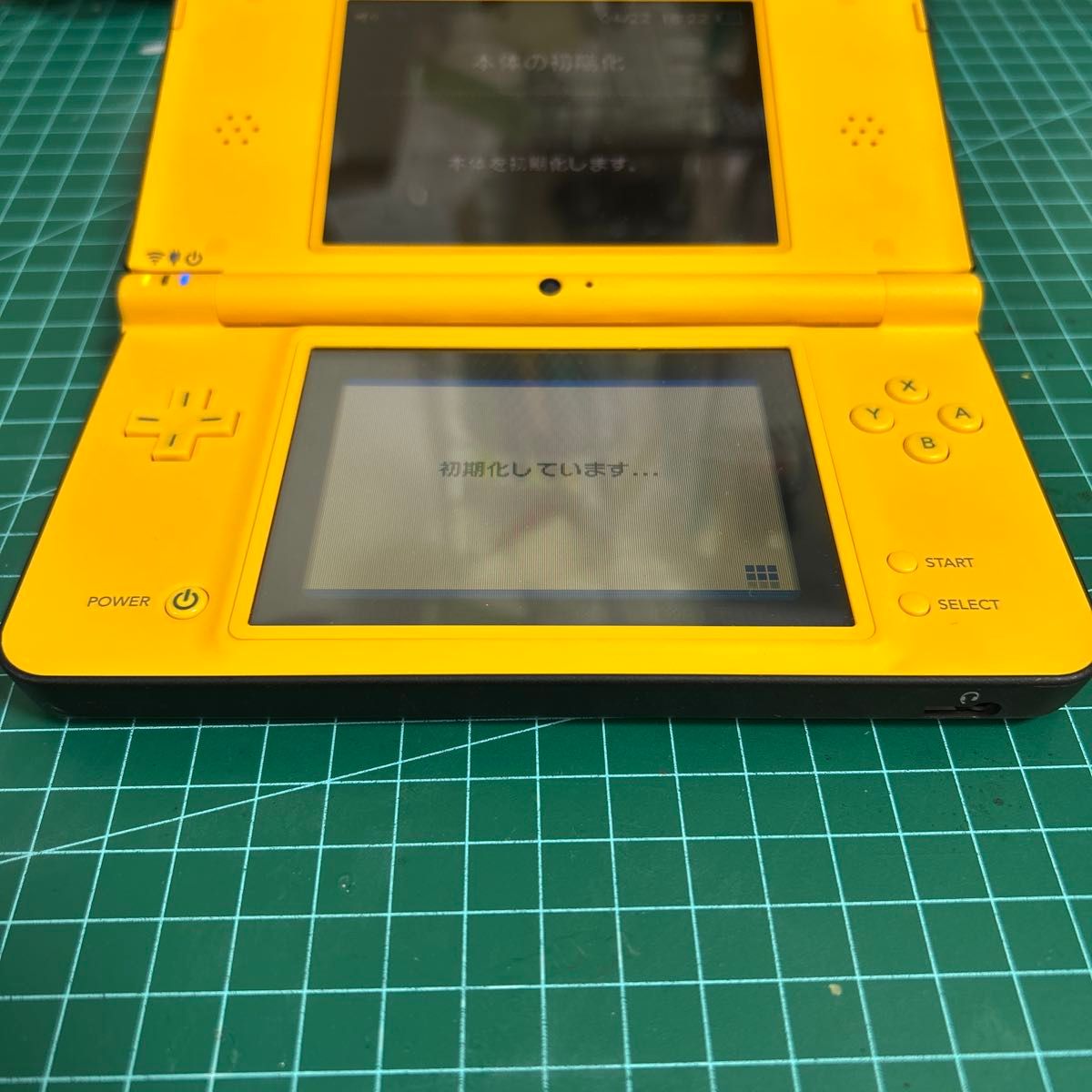 ジャンク】Nintendo DSi LL ゲーム機 UTL-001 おまけシムシティ ジャンク】Nintendo DSi LL ゲーム機 UTL-001 おまけシムシティ