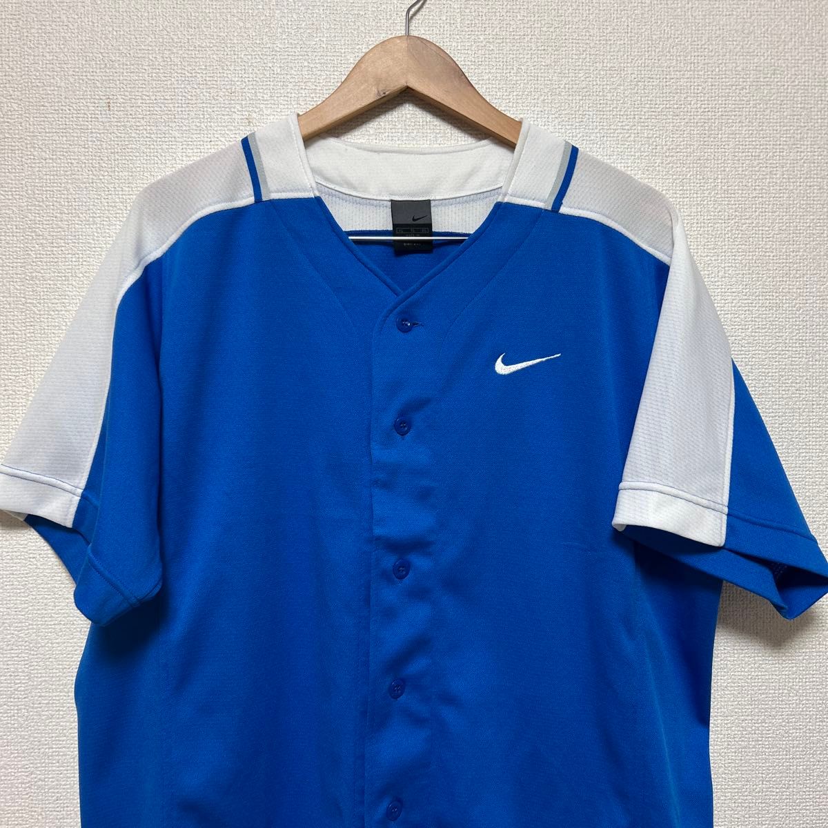 NIKE DRIFIT 古着 ベースボールシャツ ストリート ワンポイント NIKE DRIFIT 古着 ベースボールシャツ ストリート ワンポイント