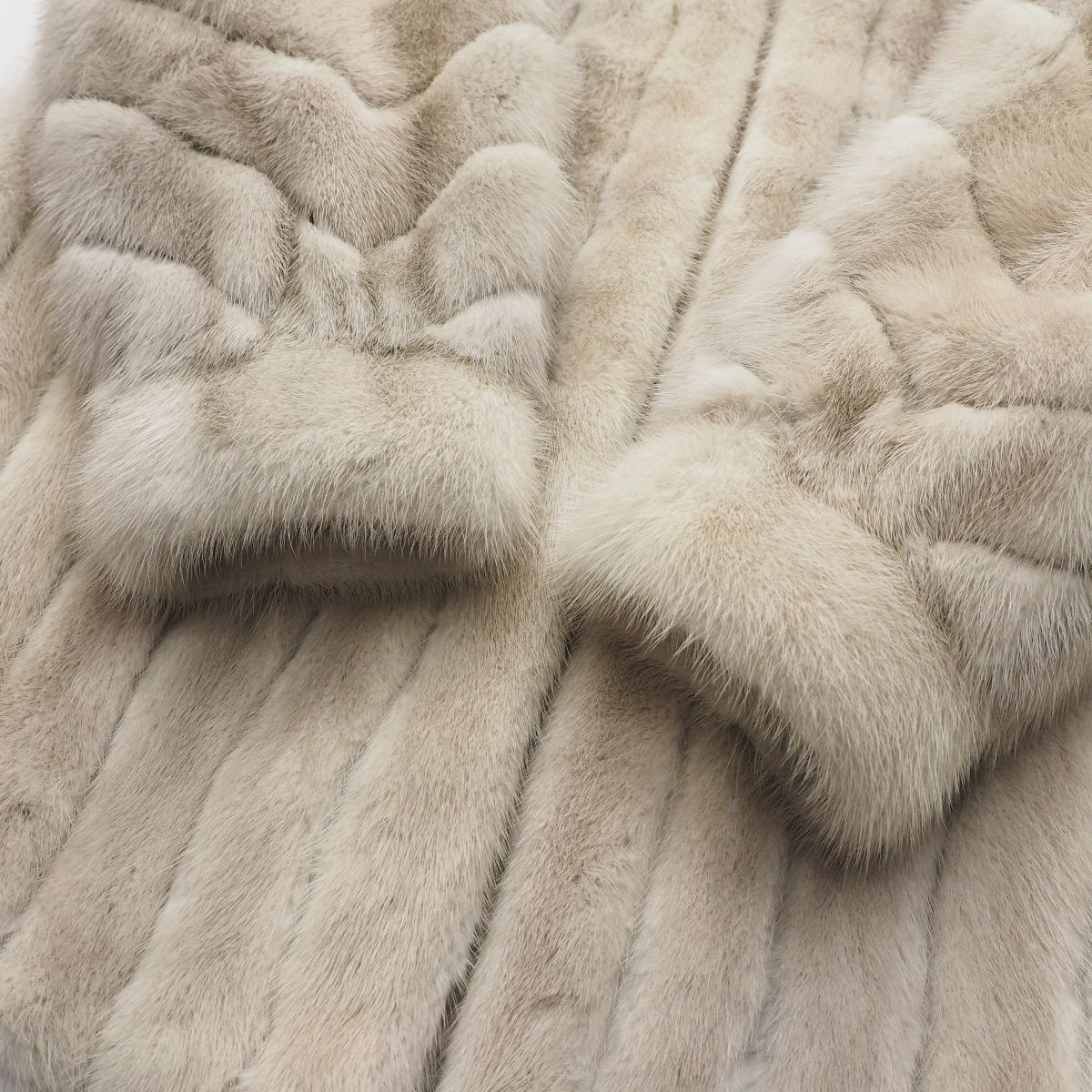 GR3650☆エンバ EMBA 最高級毛皮 ミンク MINK サファイアミンク GR3650☆エンバ EMBA 最高級毛皮 ミンク MINK サファイアミンク