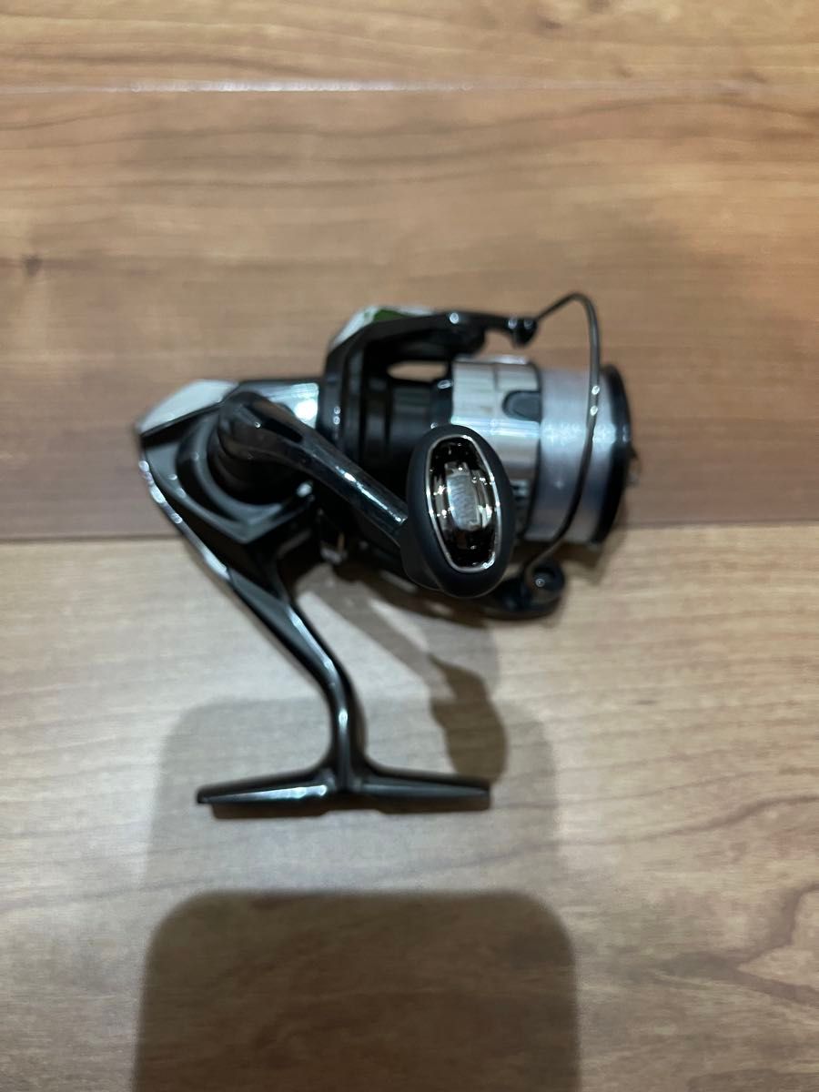 シマノ 23 ヴァンキッシュ C2000SHG 極美品|Yahoo!フリマ(旧 シマノ 23 ヴァンキッシュ C2000SHG 極美品|Yahoo!フリマ(旧