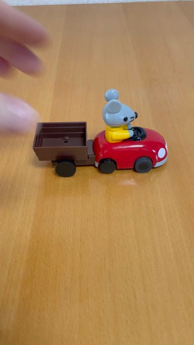ピタゴラスイッチ 荷物をのせるとはしるでスー
