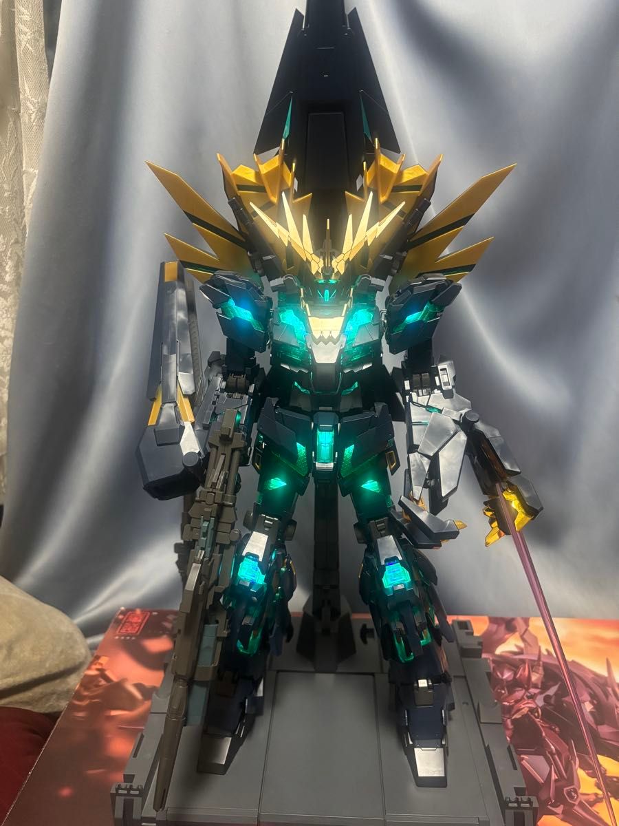 PG バンシィ最終決戦 LEDユニットと拡張ユニット付き 中古美品 PG バンシィ最終決戦 LEDユニットと拡張ユニット付き 中古美品