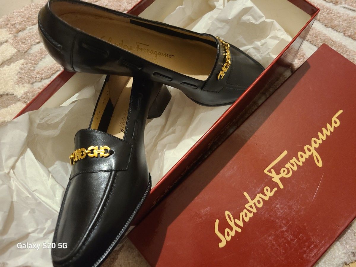 Ferragamo黒 革 美品 ヒール約3センチ|Yahoo!フリマ(旧PayPayフリマ) Ferragamo黒 革 美品 ヒール約3センチ|Yahoo!フリマ(旧PayPayフリマ)