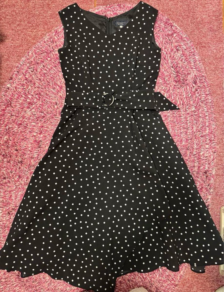 美品 JUSGLITTY ドットラッフルワンピース ジャスグリッティー 美品 JUSGLITTY ドットラッフルワンピース ジャスグリッティー
