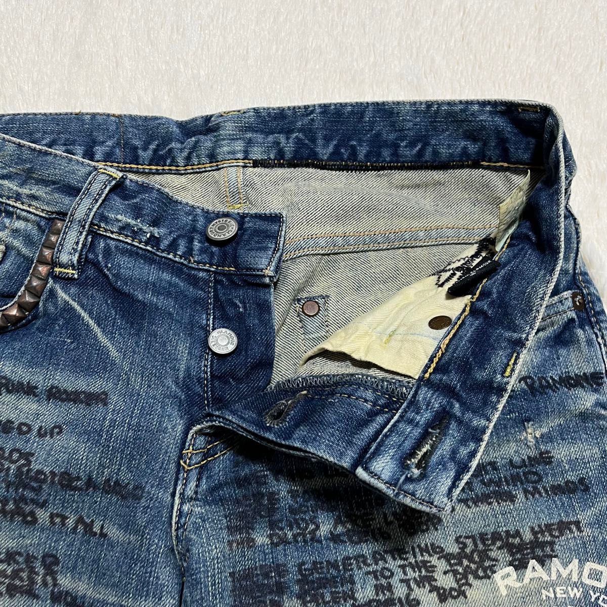 激レア HYSTERIC GLAMOURラモーンズ RAMONESコラボ歌詞プリント 激レア HYSTERIC GLAMOURラモーンズ RAMONESコラボ歌詞プリント