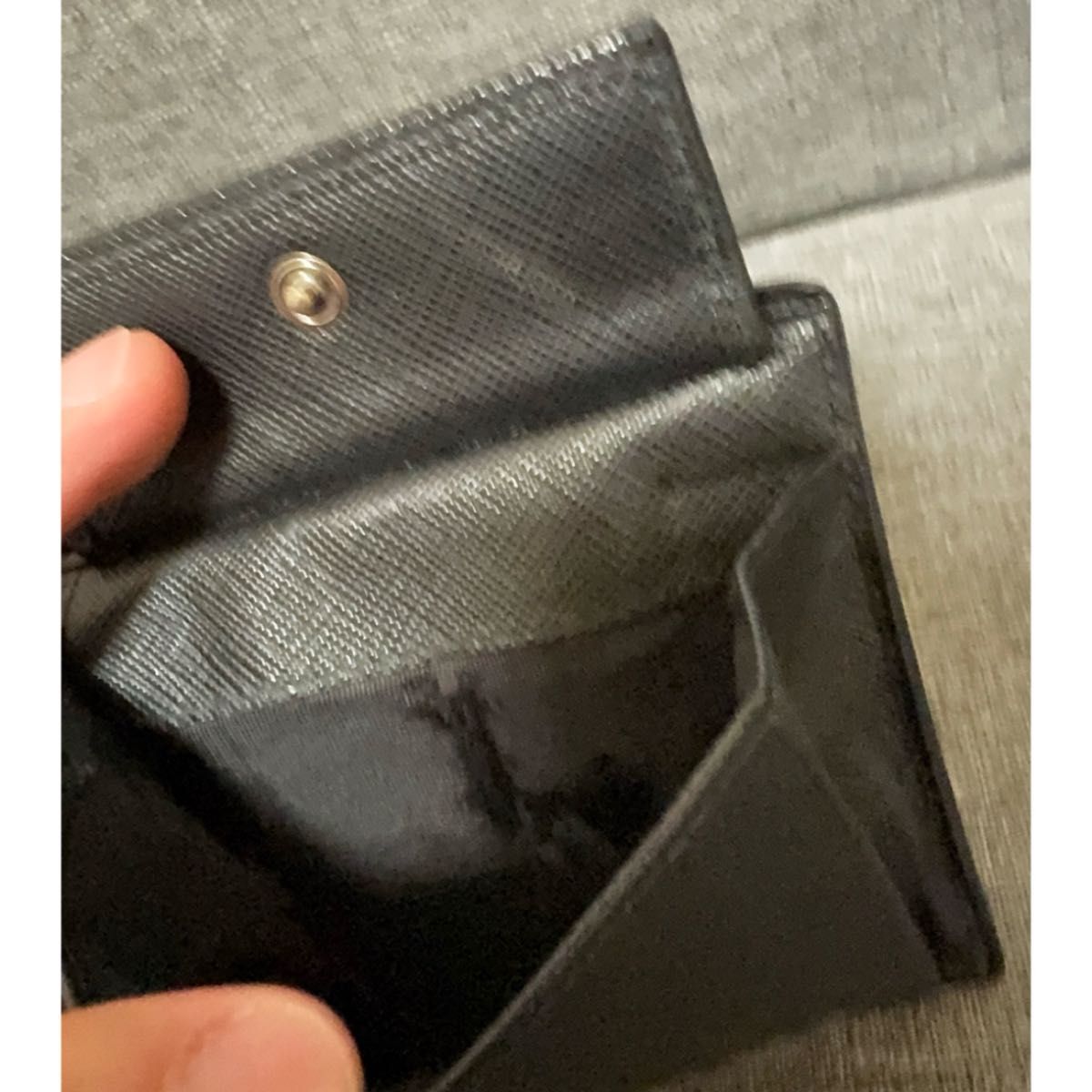PRADA 財布 プラダ 折り財布 二つ折り財布|Yahoo!フリマ(旧 PRADA 財布 プラダ 折り財布 二つ折り財布|Yahoo!フリマ(旧