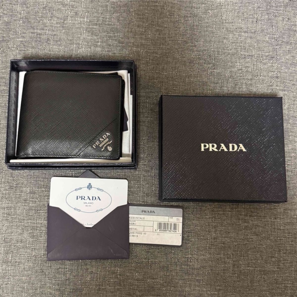 PRADA 財布 プラダ 折り財布 二つ折り財布|Yahoo!フリマ(旧 PRADA 財布 プラダ 折り財布 二つ折り財布|Yahoo!フリマ(旧