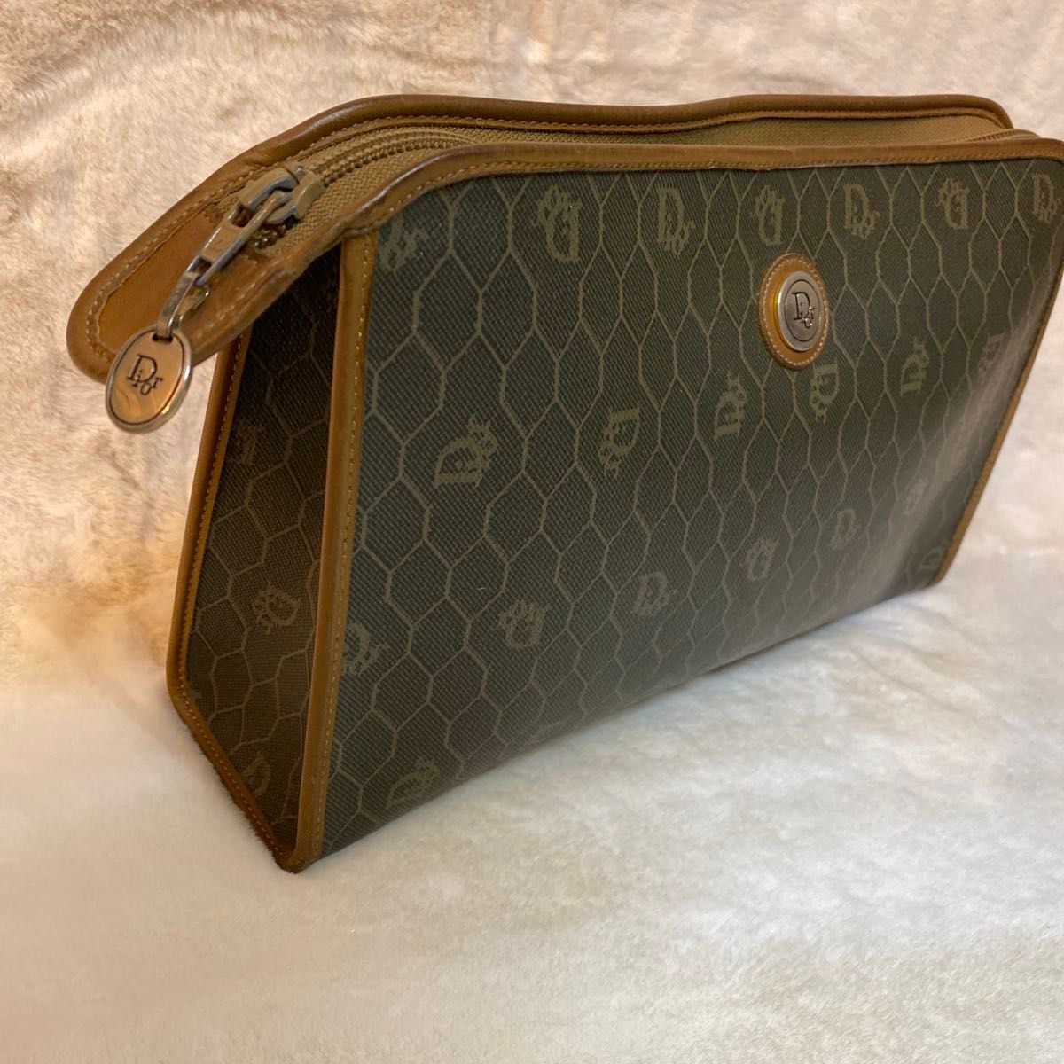 Christian Dior ディオール ハニカム柄 クラッチバッグ セカンド Christian Dior ディオール ハニカム柄 クラッチバッグ セカンド