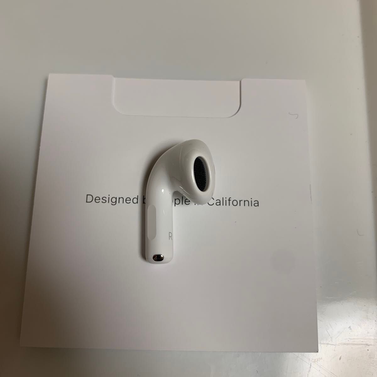 Apple AirPods 第4世代 ANC 新品未使用 右耳 右側 右 イヤホン Apple AirPods 第4世代 ANC 新品未使用 右耳 右側 右 イヤホン