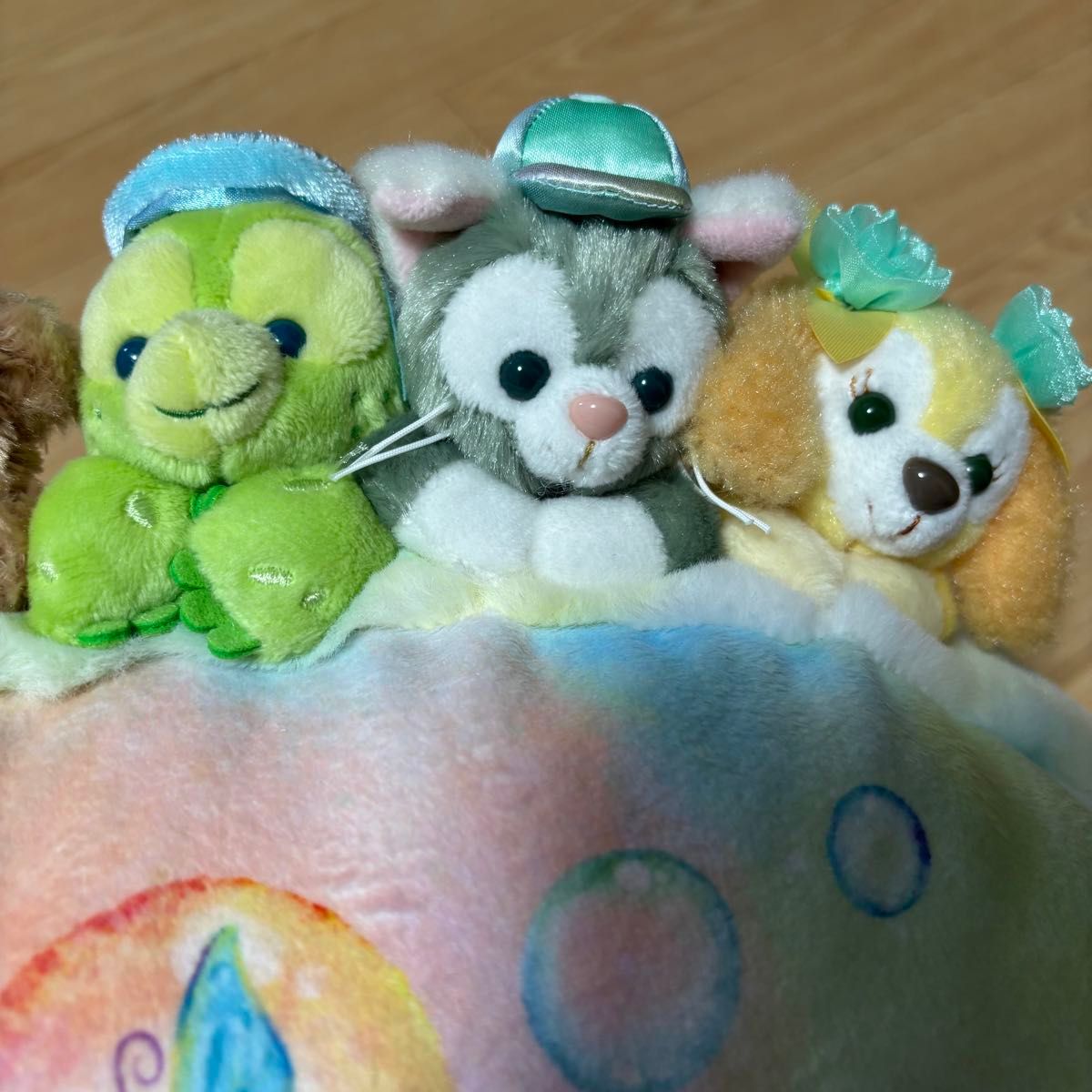 クッション カラフルハピネス ダッフィー&フレンズ 20周年 クッション カラフルハピネス ダッフィー&フレンズ 20周年