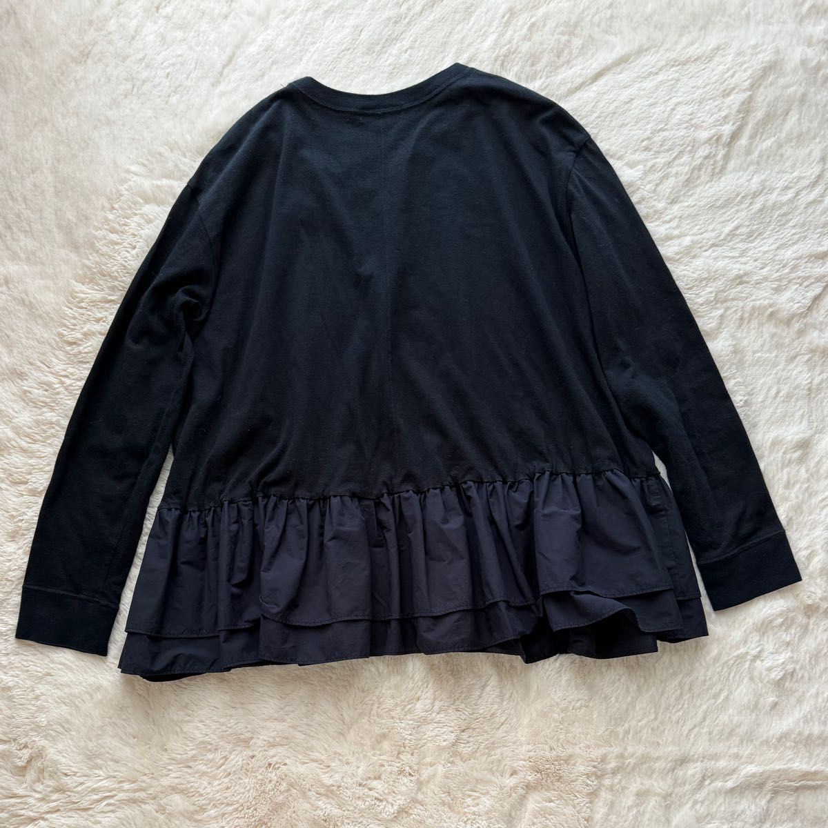 Yori ペプラムデザインカットソー ネイビー フリル 薄手 Yori ペプラムデザインカットソー ネイビー フリル 薄手