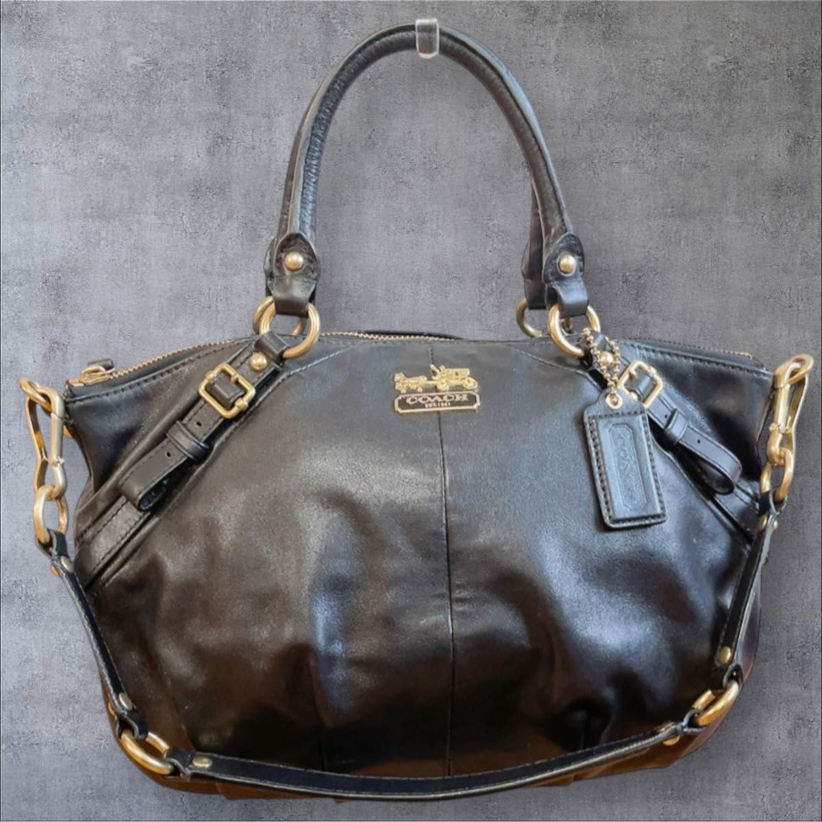COACH 】オールドコーチ 金馬車 2way ショルダー ハンドバッグ COACH 】オールドコーチ 金馬車 2way ショルダー ハンドバッグ