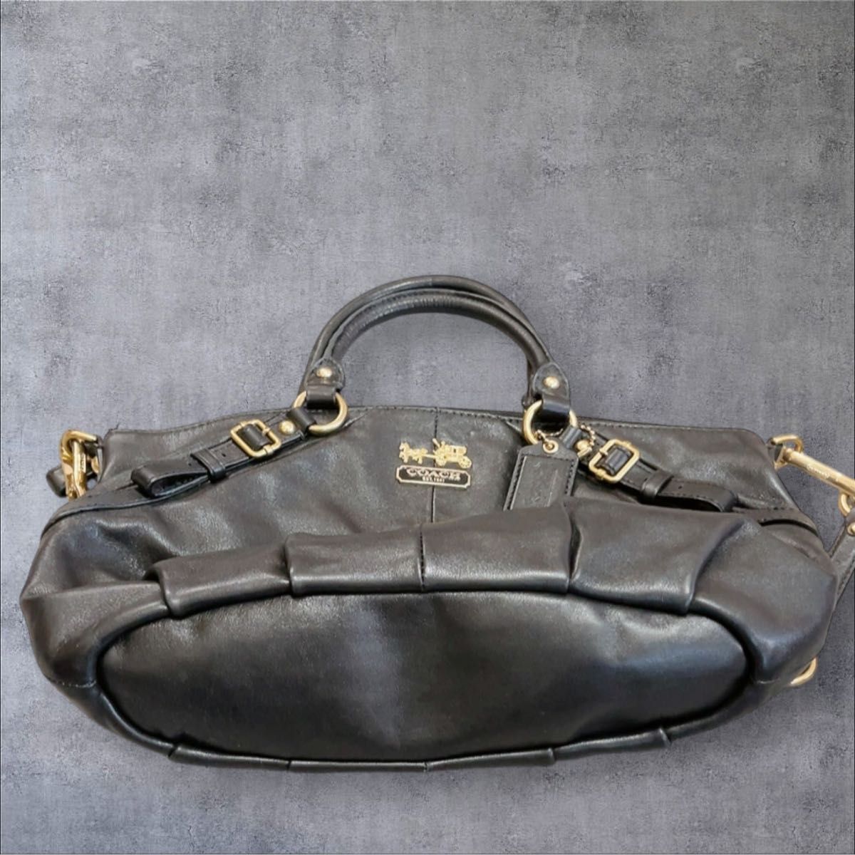 COACH 】オールドコーチ 金馬車 2way ショルダー ハンドバッグ COACH 】オールドコーチ 金馬車 2way ショルダー ハンドバッグ
