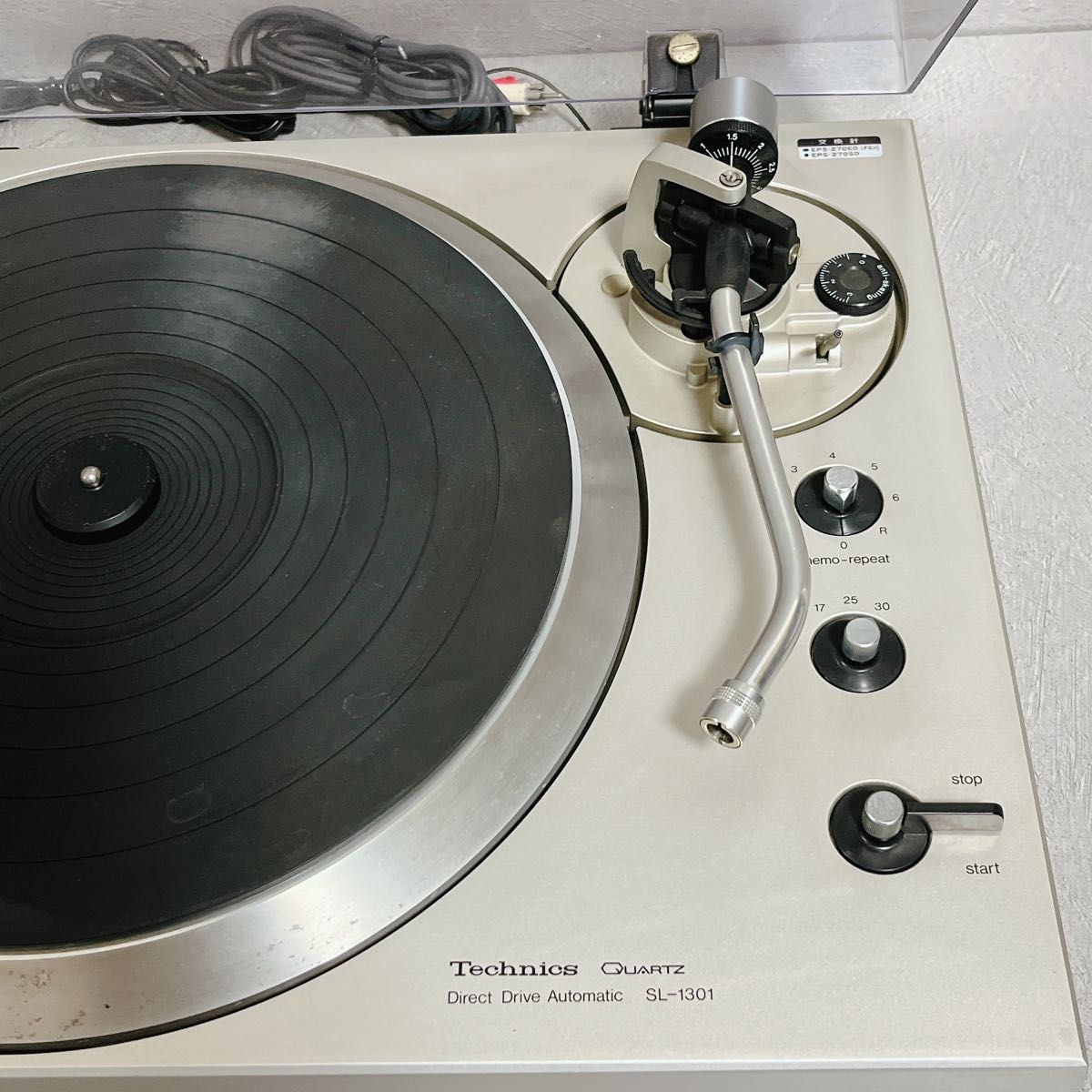 Technics テクニクス SL-1301 ターンテーブル レコード Technics テクニクス SL-1301 ターンテーブル レコード