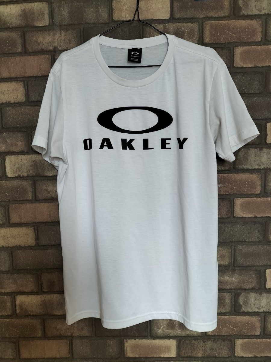 OAKLEY オークリー Tシャツ 半袖 メンズ 白 ホワイト Lサイズ OAKLEY オークリー Tシャツ 半袖 メンズ 白 ホワイト Lサイズ