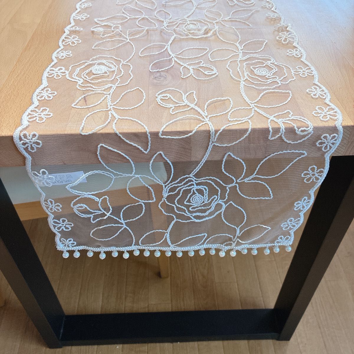 レース刺繍入り花柄 テーブルクロス センターテーブル 優雅 上品 レース刺繍入り花柄 テーブルクロス センターテーブル 優雅 上品