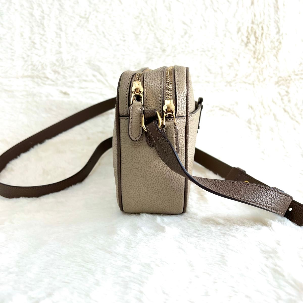 極美品】ローレンラルフローレン ショルダーバッグ カメラバッグ 極美品】ローレンラルフローレン ショルダーバッグ カメラバッグ