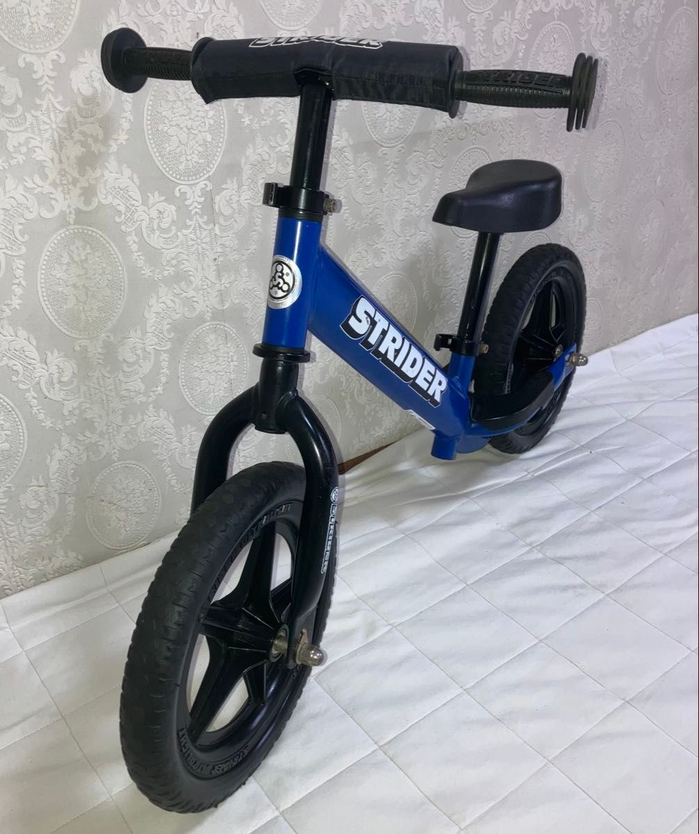 STRIDER ストライダー12 日本正規品 青 12インチ STRIDER ストライダー12 日本正規品 青 12インチ