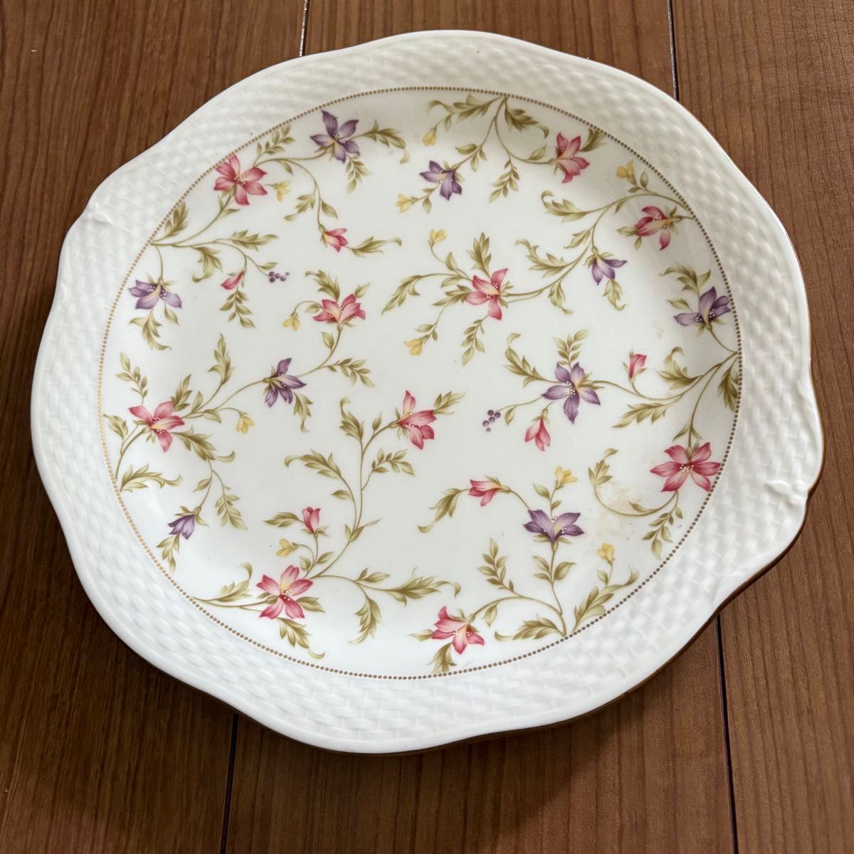 美品】NARUMI ナルミ 花柄 大皿 プレート皿 丸皿|Yahoo!フリマ 美品】NARUMI ナルミ 花柄 大皿 プレート皿 丸皿|Yahoo!フリマ