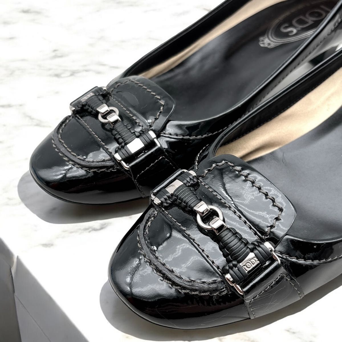 美品】TOD'S トッズ パンプス ヒール 黒 エナメル 36 1/2 靴 美品】TOD'S トッズ パンプス ヒール 黒 エナメル 36 1/2 靴