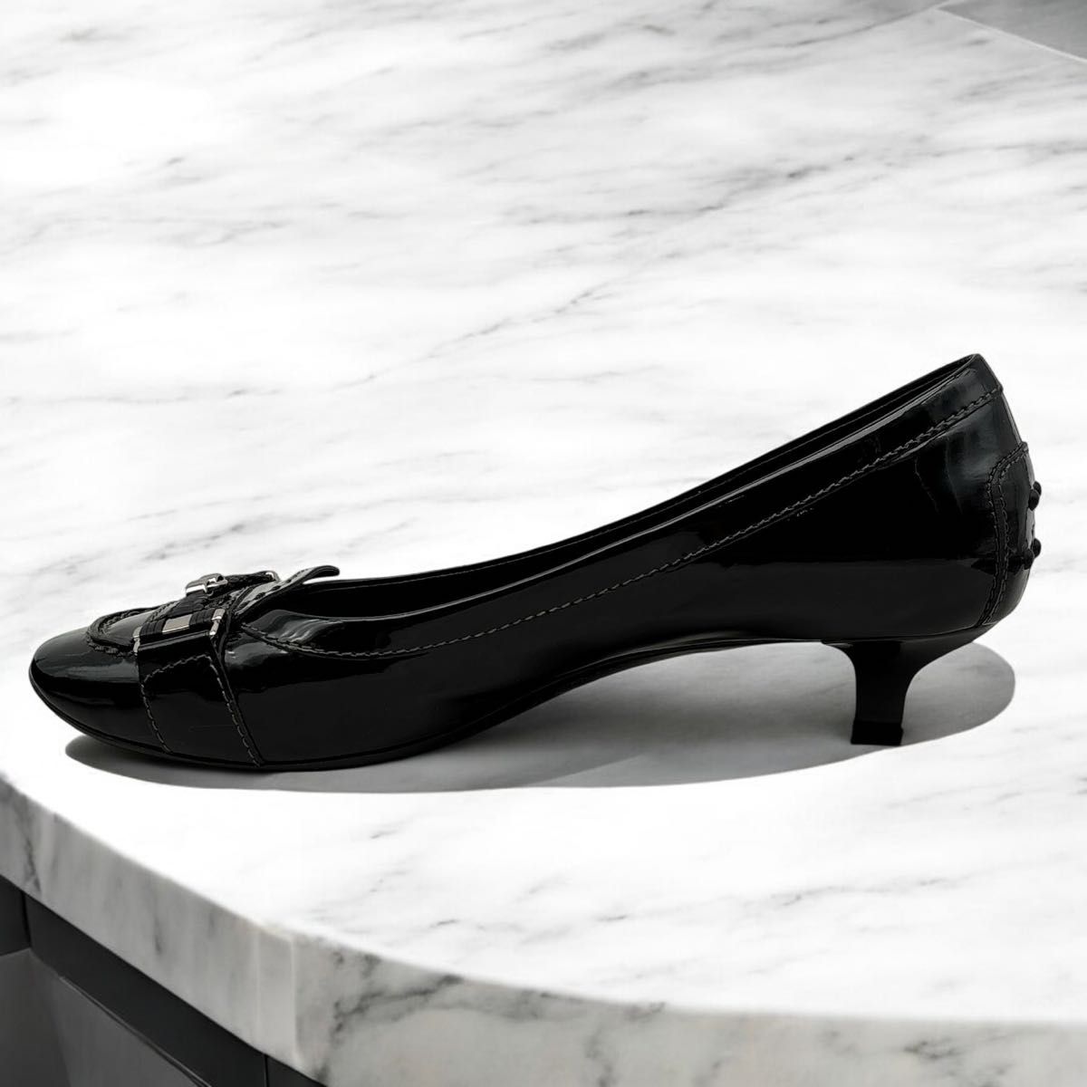 美品】TOD'S トッズ パンプス ヒール 黒 エナメル 36 1/2 靴 美品】TOD'S トッズ パンプス ヒール 黒 エナメル 36 1/2 靴