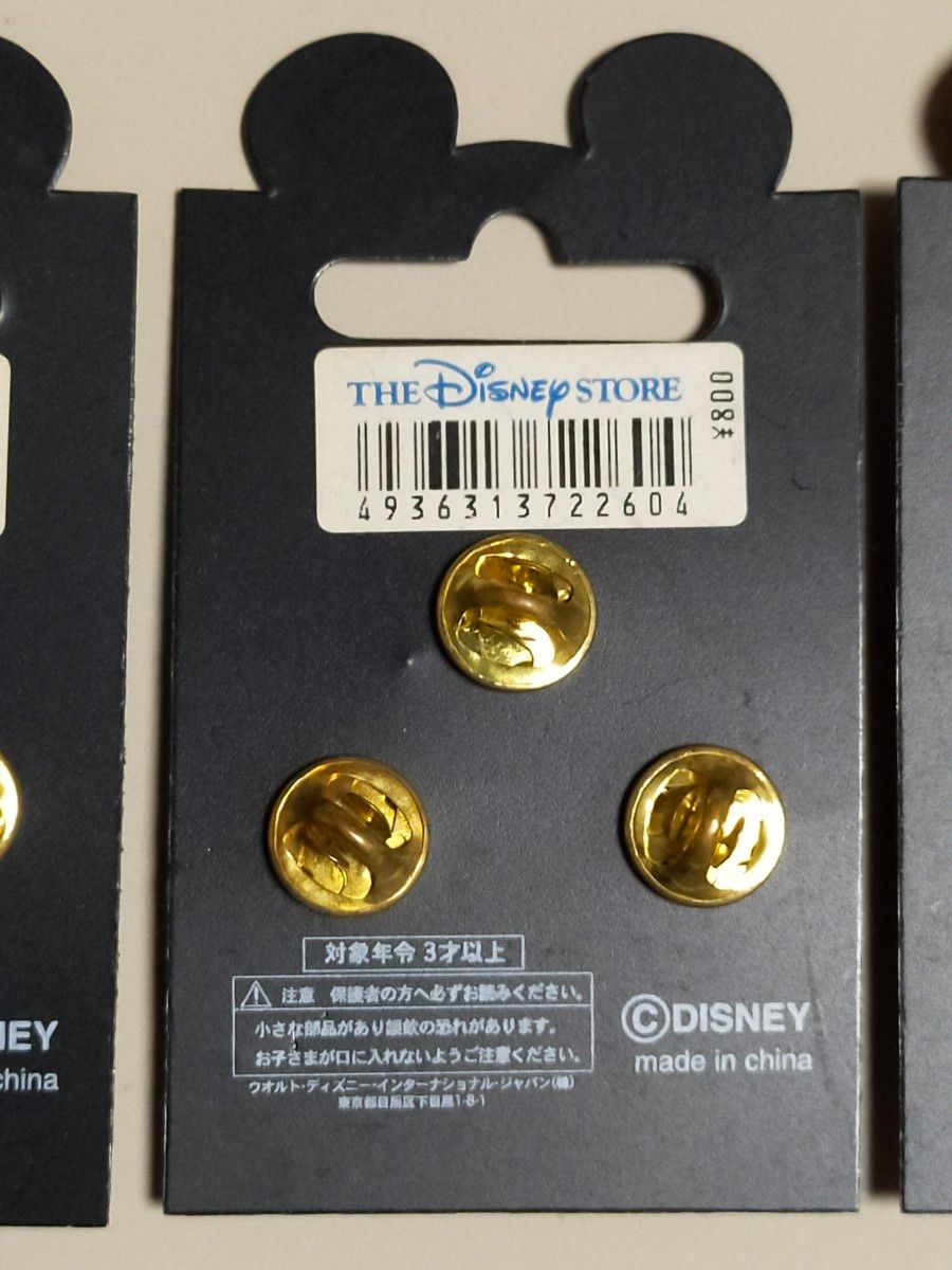 ディズニーストア ピンバッジ チップとデール フェイス どんぐり ディズニーストア ピンバッジ チップとデール フェイス どんぐり