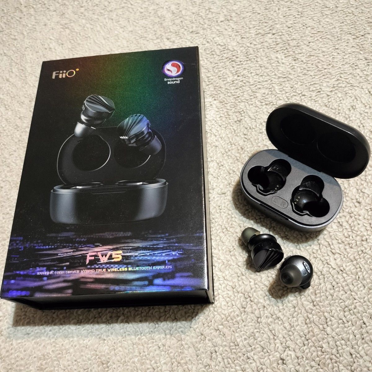 FiiO FW5 ワイヤレスイヤホン + 社外イヤーピース(6000円相当 FiiO FW5 ワイヤレスイヤホン + 社外イヤーピース(6000円相当