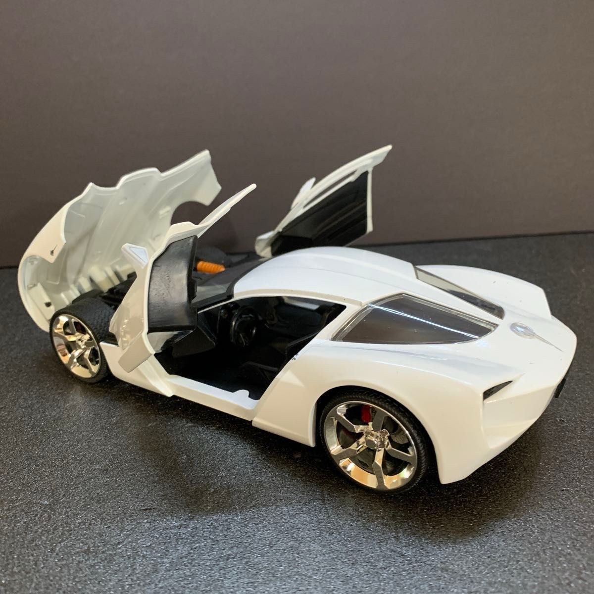 548 美品 シボレー コルベット スティングレイ コンセプト 1/24 548 美品 シボレー コルベット スティングレイ コンセプト 1/24