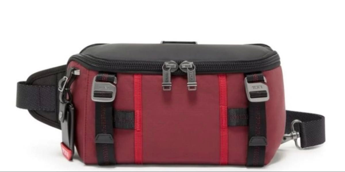 美品 トゥミ TUMI メンズ プラトーン スリング ボディバッグ 赤 美品 トゥミ TUMI メンズ プラトーン スリング ボディバッグ 赤