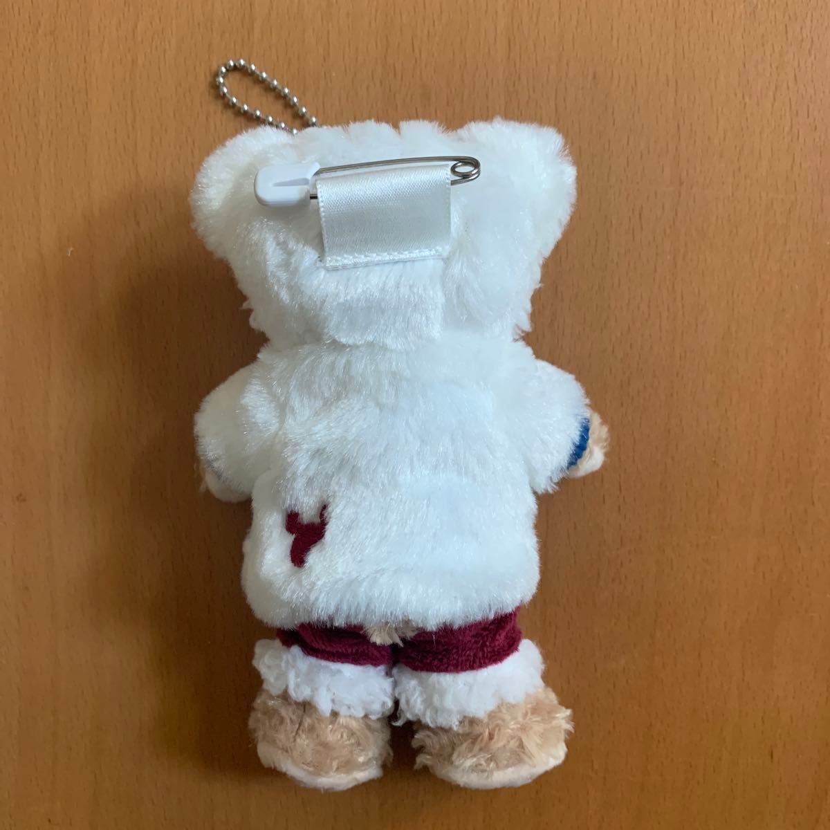ダッフィー ぬいぐるみバッジ ウィンターホリデー 2019 東京 ダッフィー ぬいぐるみバッジ ウィンターホリデー 2019 東京