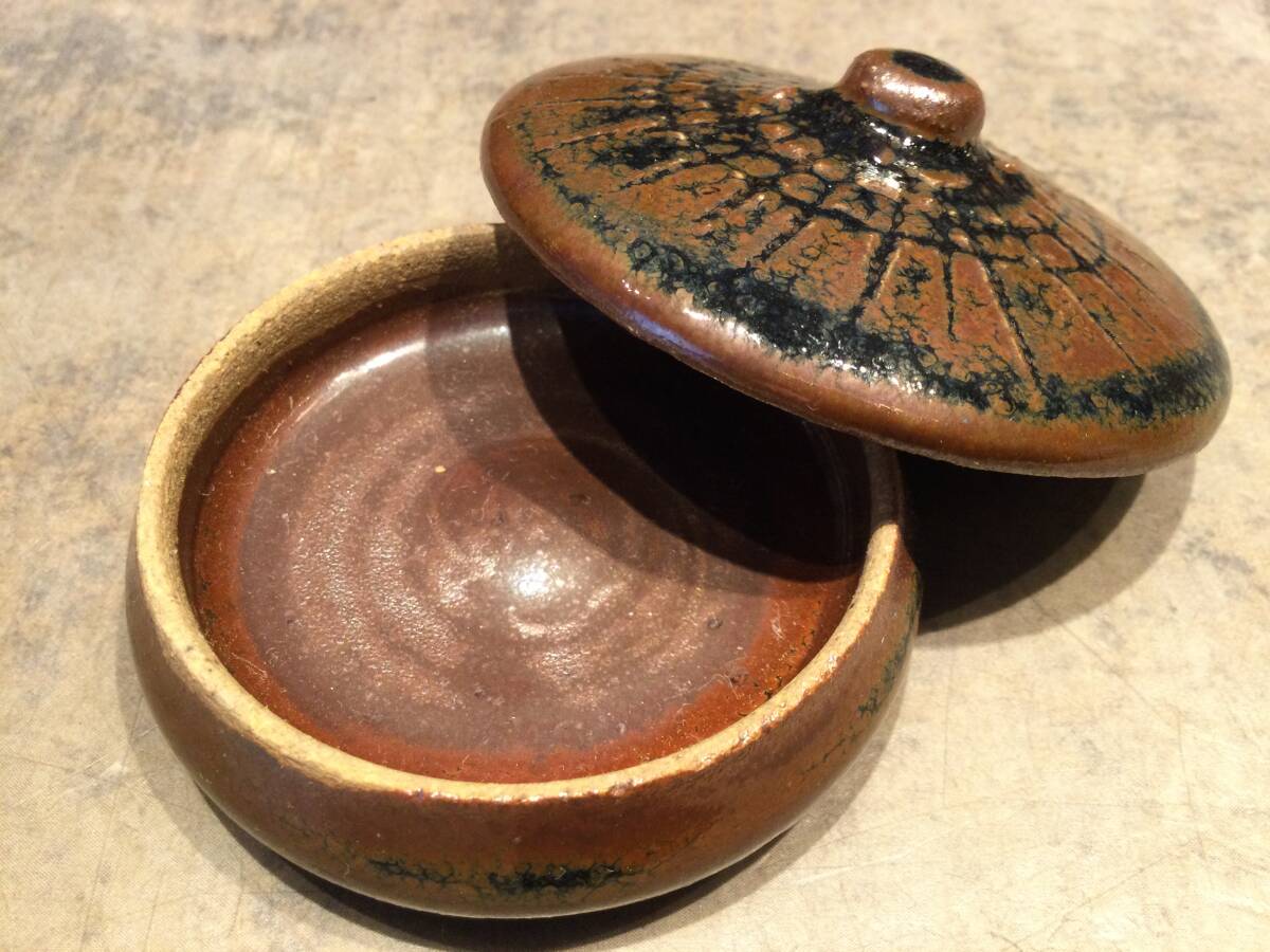 新品・未使用 赤津焼 古瀬戸傘寿 香合 十三代 山口小左衛門 山口 新品・未使用 赤津焼 古瀬戸傘寿 香合 十三代 山口小左衛門 山口