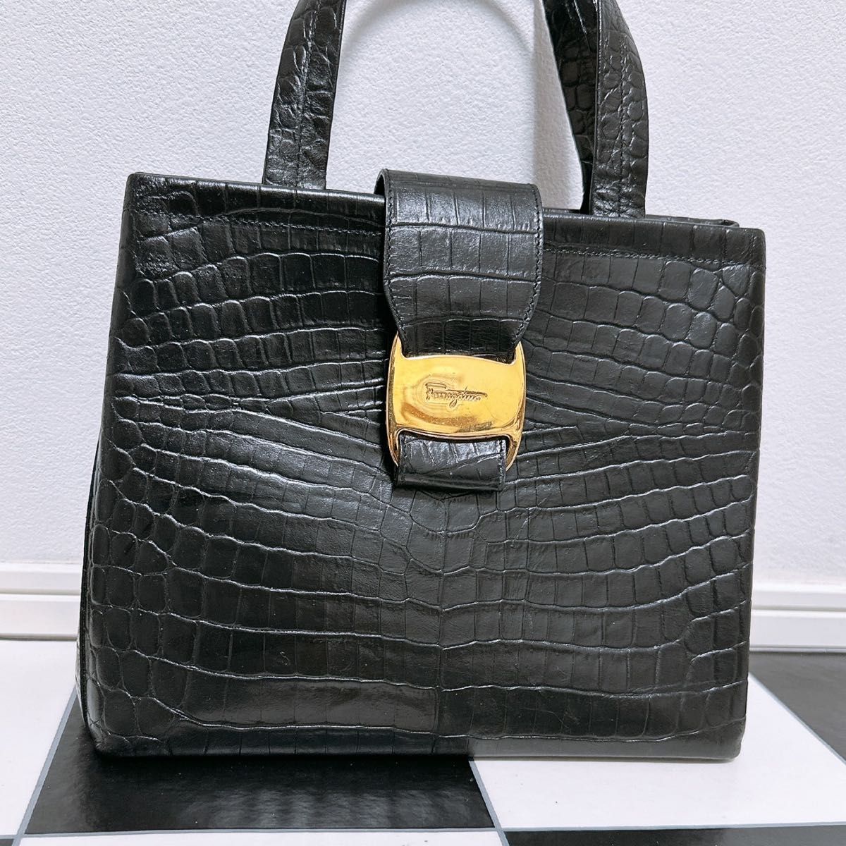 美品》Ferragamo(フェラガモ)ハンドバッグ|Yahoo!フリマ(旧 美品》Ferragamo(フェラガモ)ハンドバッグ|Yahoo!フリマ(旧