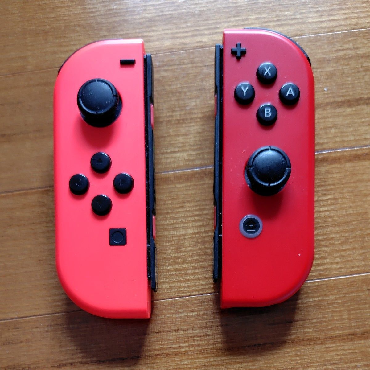 純正品 Nintendo Switch リモコン ネオンレッド マリオレッド 純正品 Nintendo Switch リモコン ネオンレッド マリオレッド
