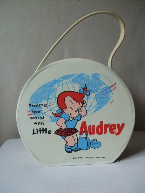 1964年 Vintage / Around the world with Little Audrey / トラベルバッグ / リトルオードリー / Harvey Famous Cartoons /難あり / 当時物