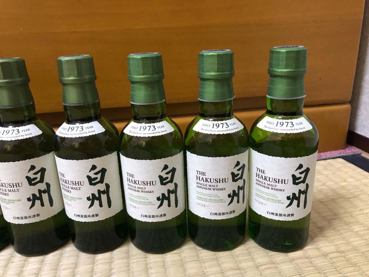 サントリー シングルモルトウイスキー 白州 700ml 瓶×2本 180ml サントリー シングルモルトウイスキー 白州 700ml 瓶×2本 180ml
