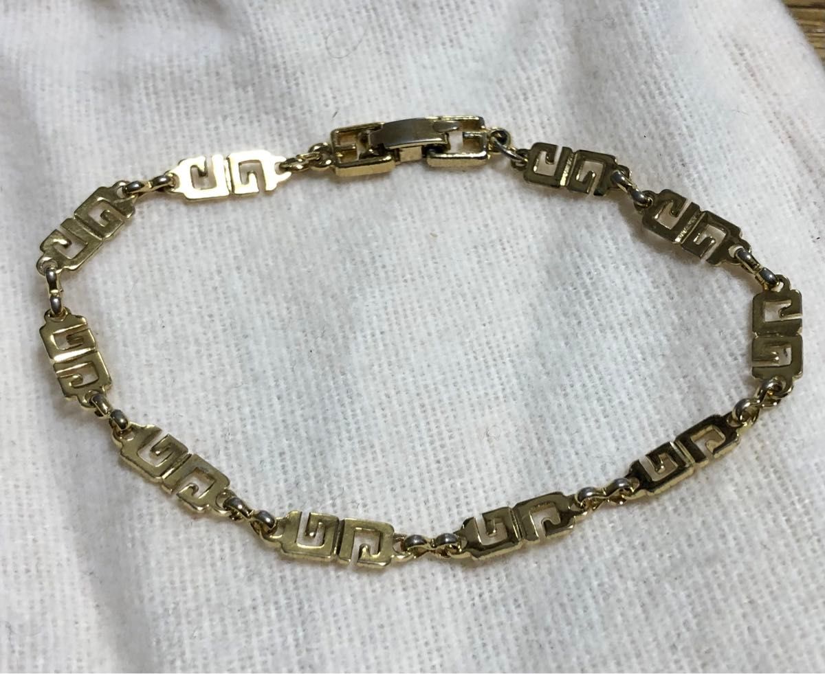 GIVENCHY ジバンシィ ブレスレット ゴールドカラー Gマーク GIVENCHY ジバンシィ ブレスレット ゴールドカラー Gマーク