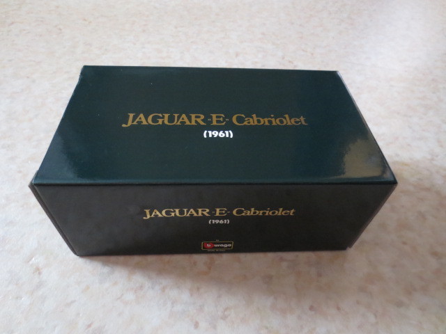  rare! Jaguar E type 1/18 model car * BBurago * Italy made * new goods * rare out of print goods *JAGUAR XKE* Britain car Le Mans victory car *XJ*XF