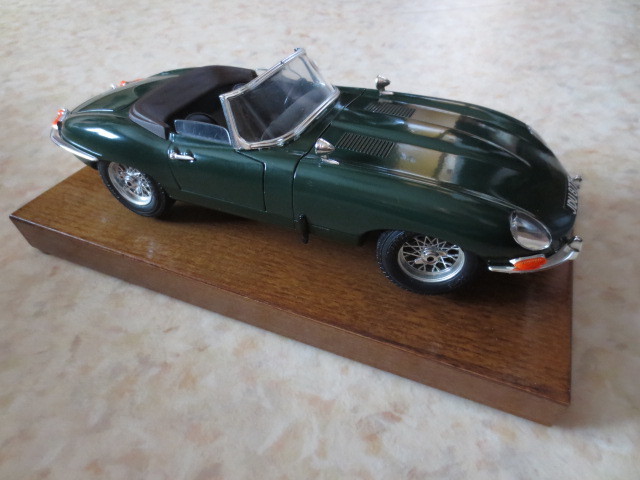  rare! Jaguar E type 1/18 model car * BBurago * Italy made * new goods * rare out of print goods *JAGUAR XKE* Britain car Le Mans victory car *XJ*XF